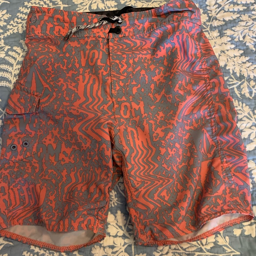 Volcom boys shorts.